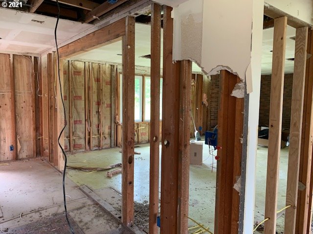 89660 Hill Road Springfield, OR 97478 - Photo 13 of 20