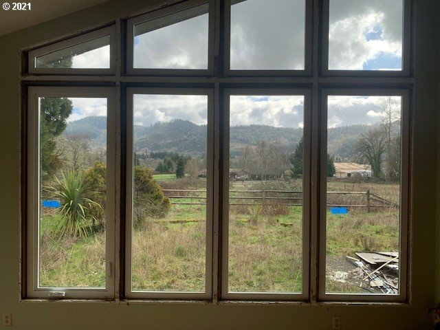 89660 Hill Road Springfield, OR 97478 - Photo 8 of 20
