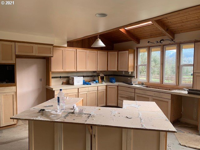 89660 Hill Road Springfield, OR 97478 - Photo 10 of 20