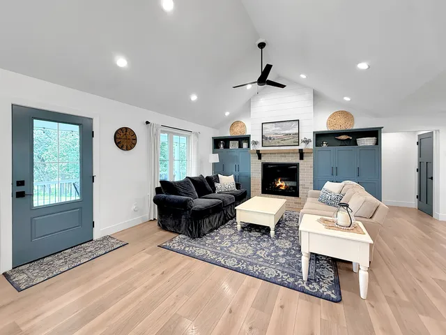 $599,900 | 4567 West Stephenson St Road, Freeport, IL 61032