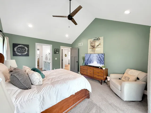 $599,900 | 4567 West Stephenson St Road, Freeport, IL 61032