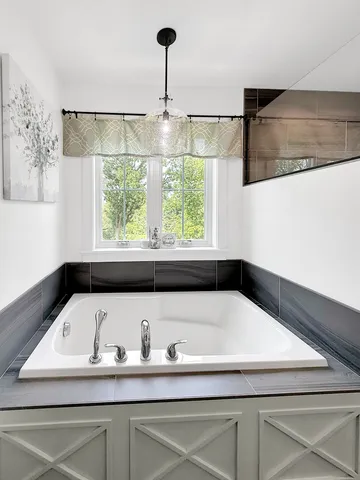 $599,900 | 4567 West Stephenson St Road, Freeport, IL 61032