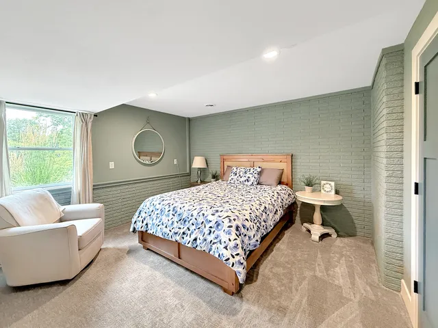 $599,900 | 4567 West Stephenson St Road, Freeport, IL 61032