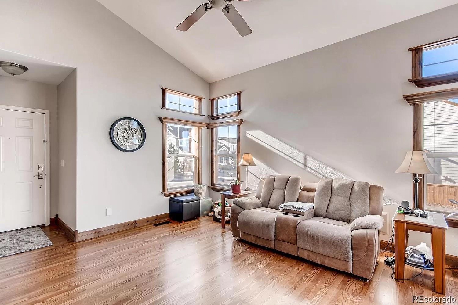 10891 Towerbridge Road Highlands Ranch, CO 80130 - Photo 5 of 28