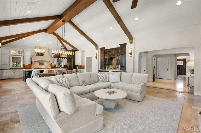 $2,695,000 | 7321 Westmoreland Drive, University City, MO 63130