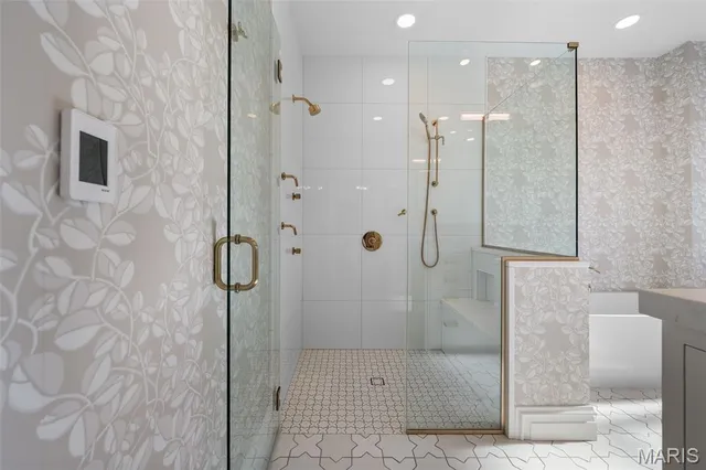 $2,695,000 | 7321 Westmoreland Drive, University City, MO 63130