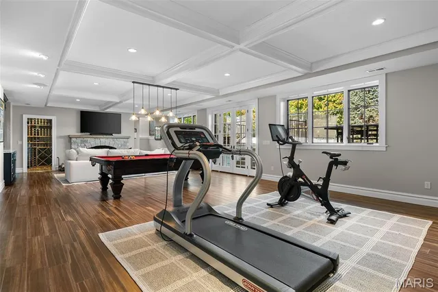 $2,695,000 | 7321 Westmoreland Drive, University City, MO 63130