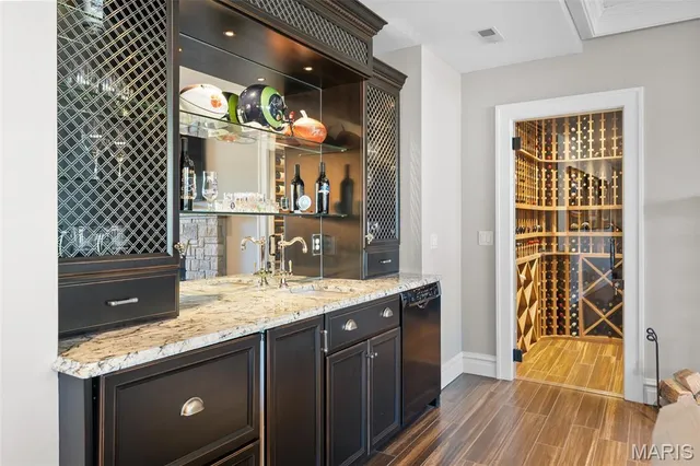 $2,695,000 | 7321 Westmoreland Drive, University City, MO 63130