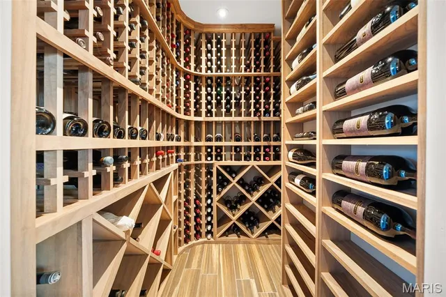 $2,695,000 | 7321 Westmoreland Drive, University City, MO 63130