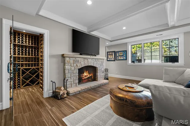 $2,695,000 | 7321 Westmoreland Drive, University City, MO 63130