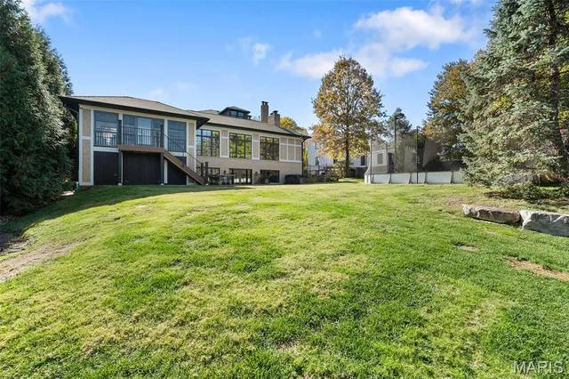 $2,695,000 | 7321 Westmoreland Drive, University City, MO 63130