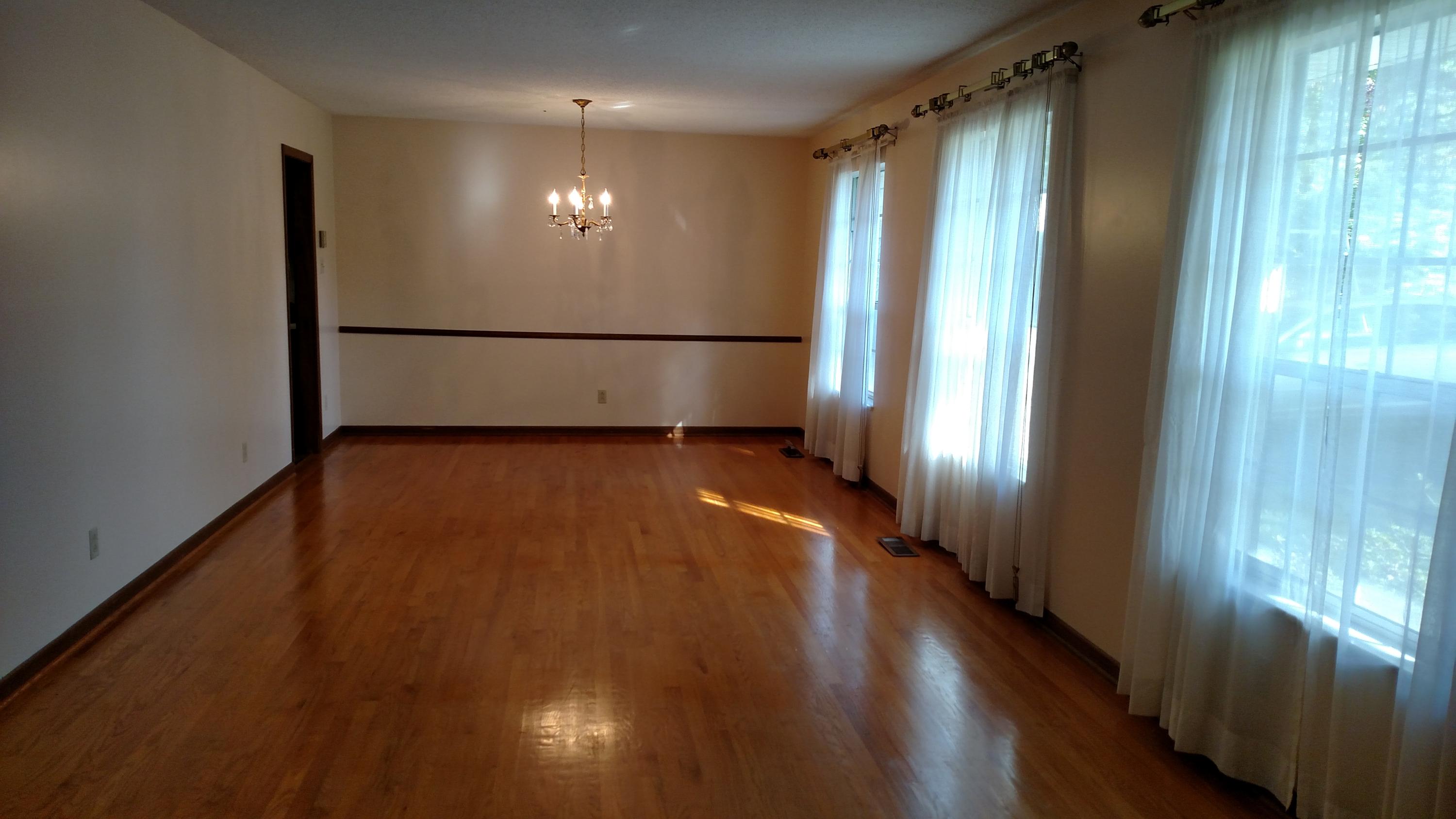 118 Windham Road Oak Ridge, TN 37830 - Photo 3 of 19 IMG_20150924_100151765