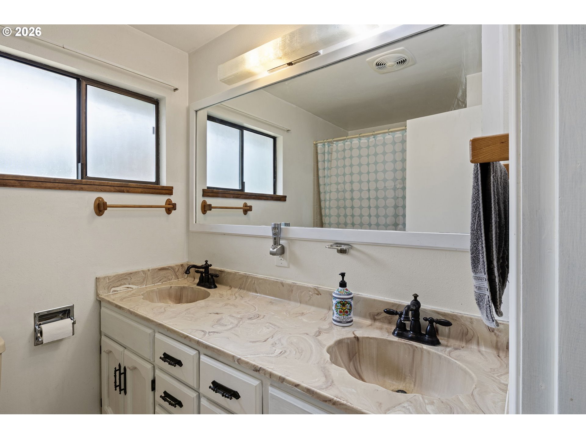 296 Mobley Drive Azalea, OR 97410 - Photo 18 of 48
