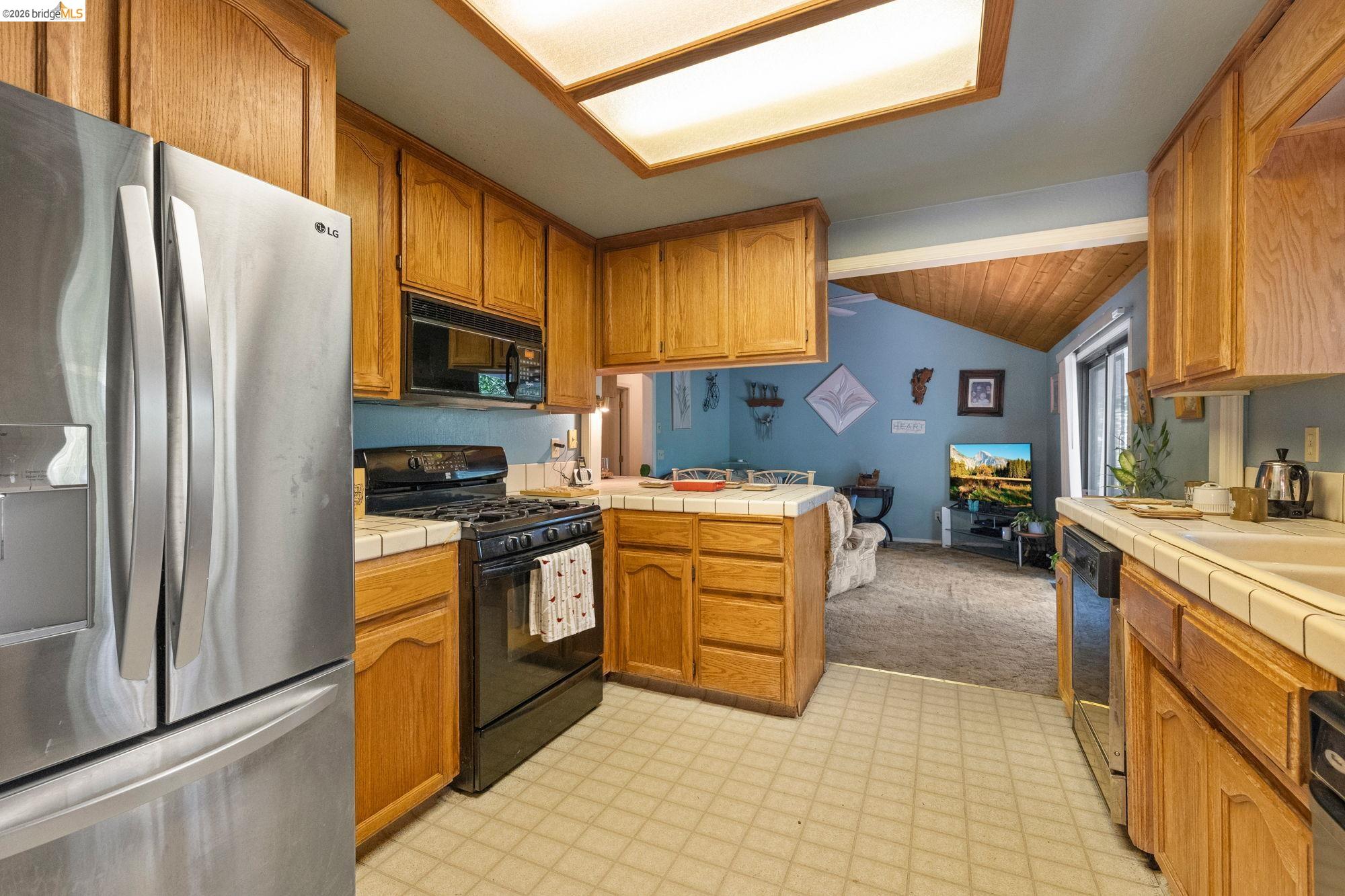 24043 Hitching Post Road Sonora, CA 95370 - Photo 10 of 33