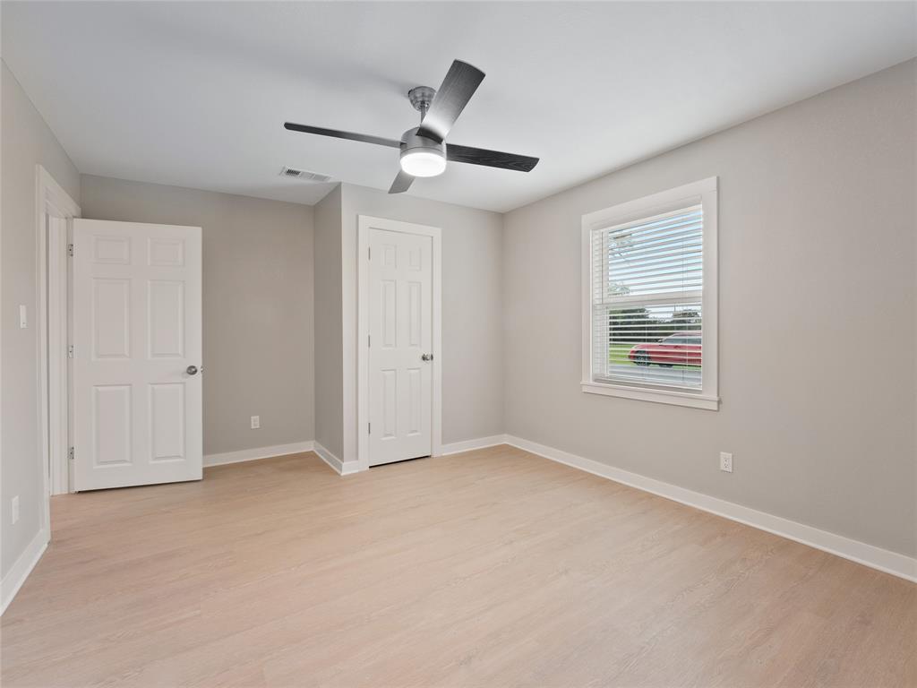 421 South Interurban Street Anna, TX 75409 - Photo 13 of 27 a view of an empty room with a window