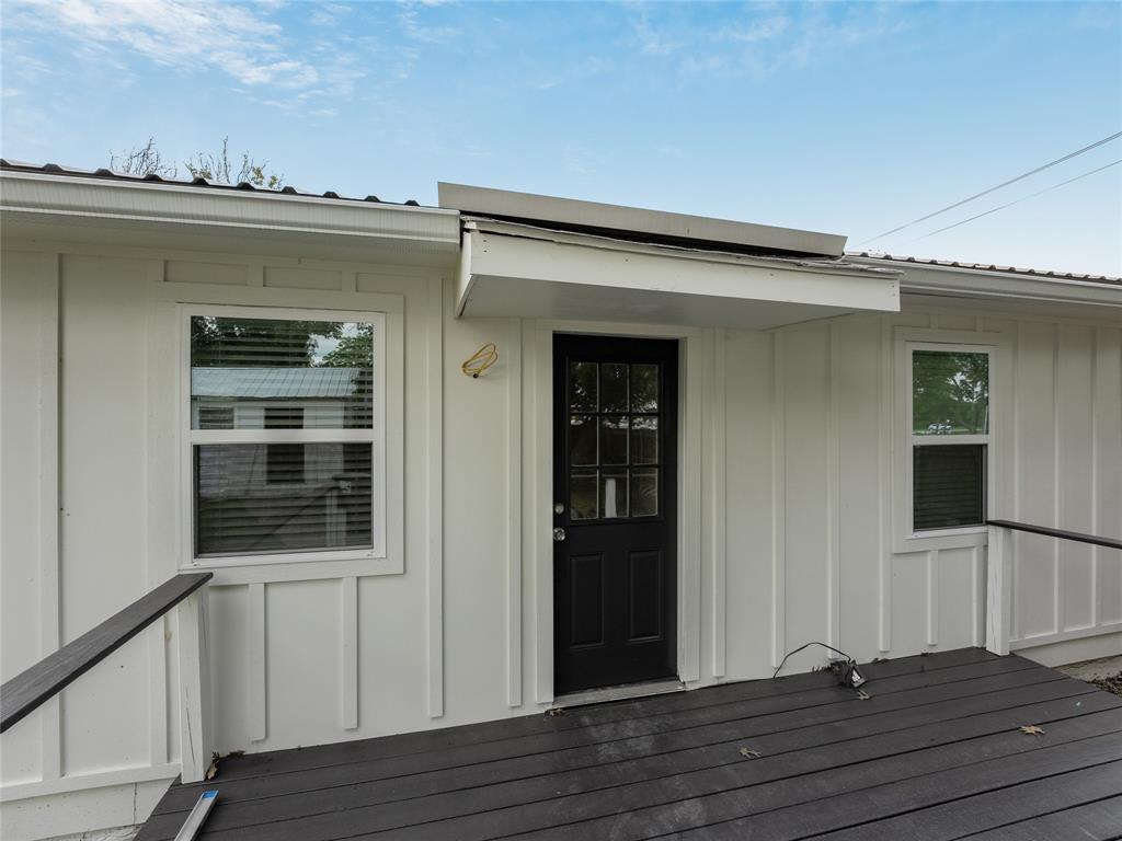 421 South Interurban Street Anna, TX 75409 - Photo 3 of 27