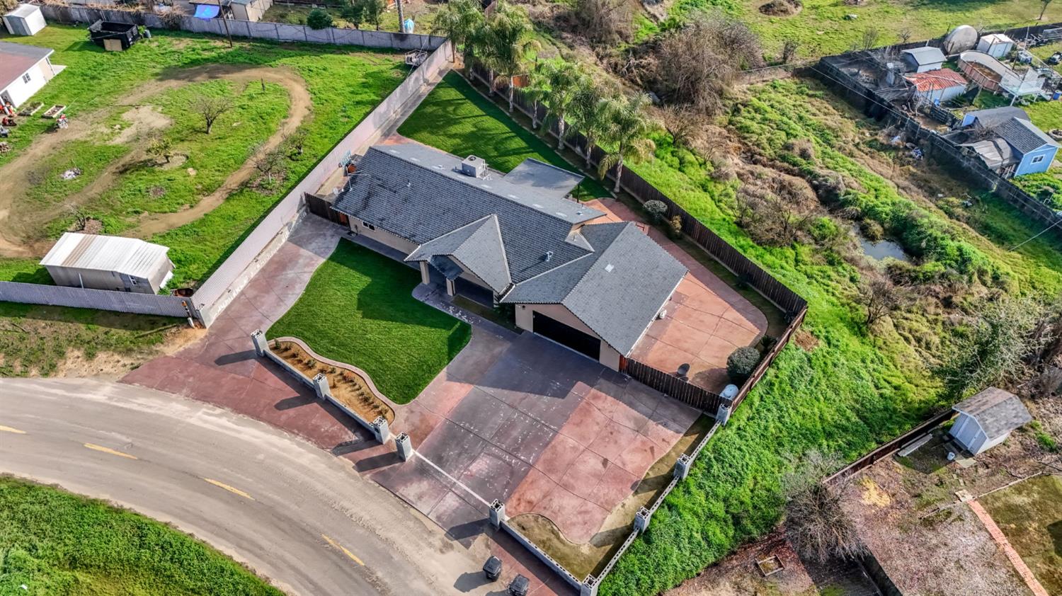 25802 El Monte Way Madera, CA 93638 - Photo 33 of 39 aerial view of property and surrounding area