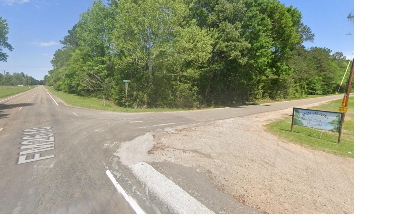 254 Bobby Baer Road Livingston, TX 77351 - Photo 2 of 4