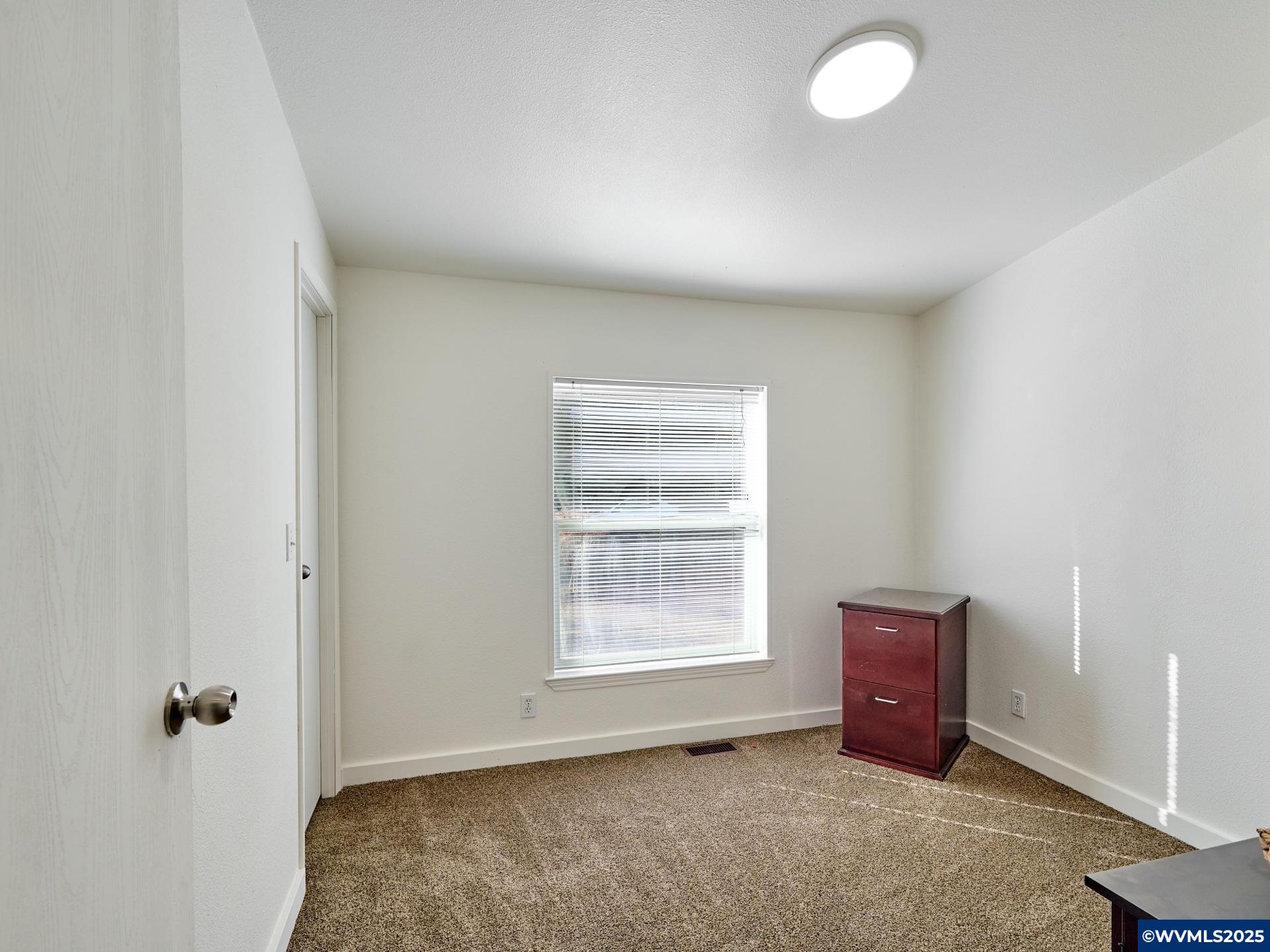 2168 Pioneer Road Dallas, OR 97338 - Photo 23 of 49 Gallery Image 23