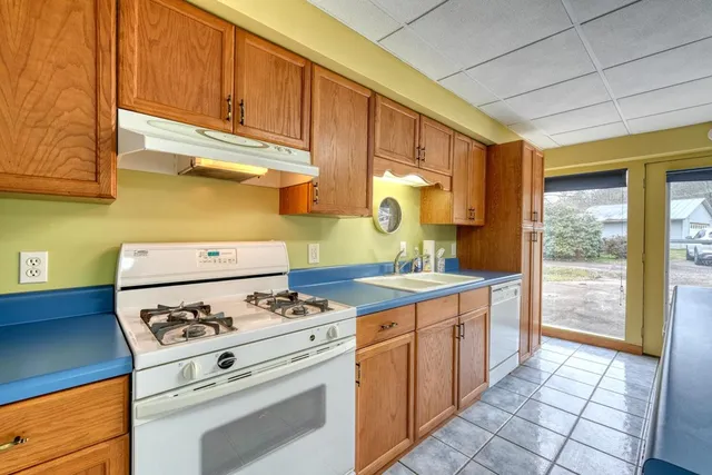 $375,000 | 6112 Byers Creek Road, Young Harris, GA 30582