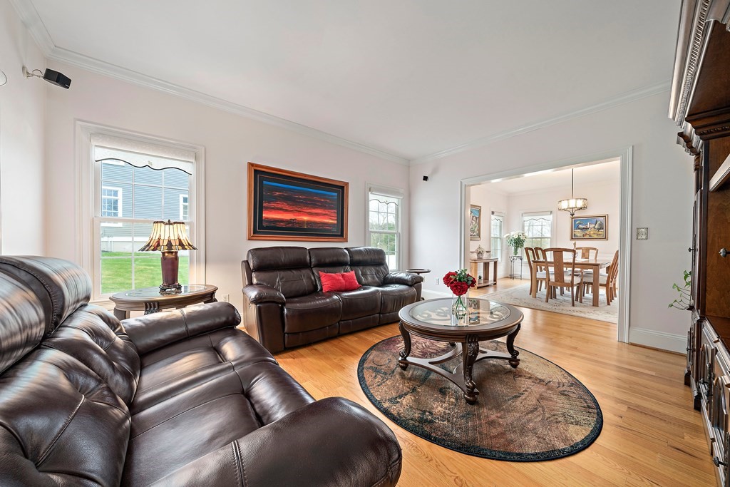 25 Franklin Street Canton, MA 02021 - Photo 4 of 42