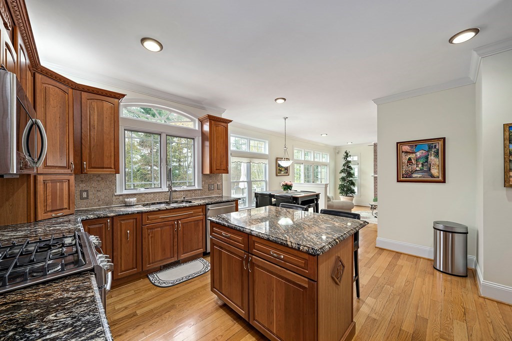 25 Franklin Street Canton, MA 02021 - Photo 8 of 42