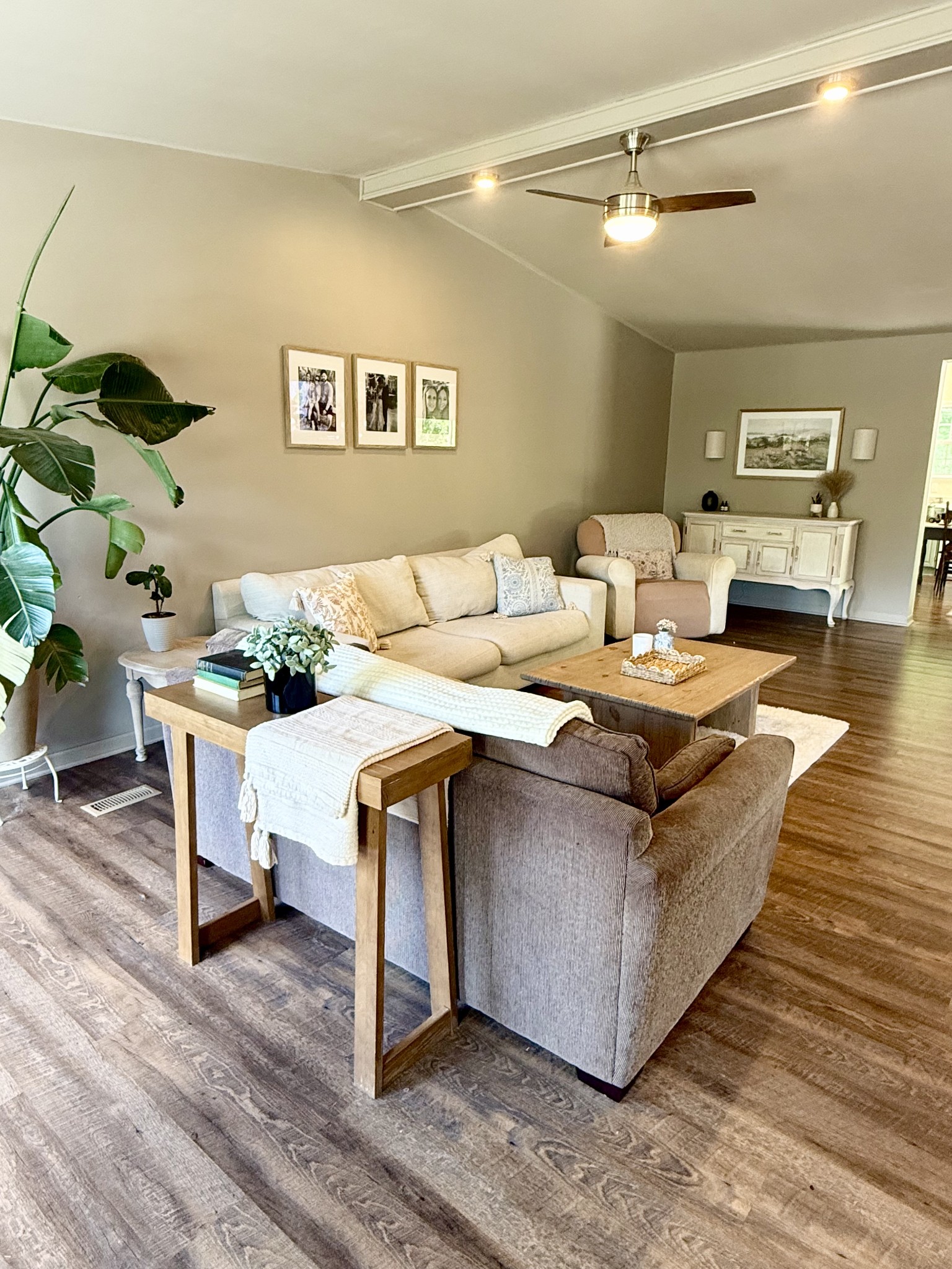 4002 Rippey Lake Road Mount Pleasant, TN 38474 - Photo 23 of 43 a living room with furniture and wooden floor