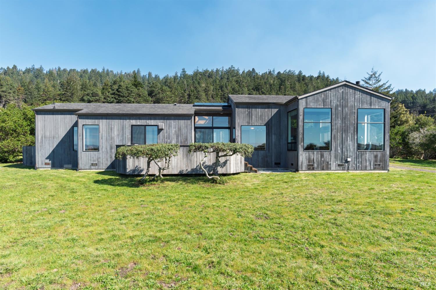 39722 Leeward Road, Unit 28 The Sea Ranch, CA 95497 - Photo 1 of 30