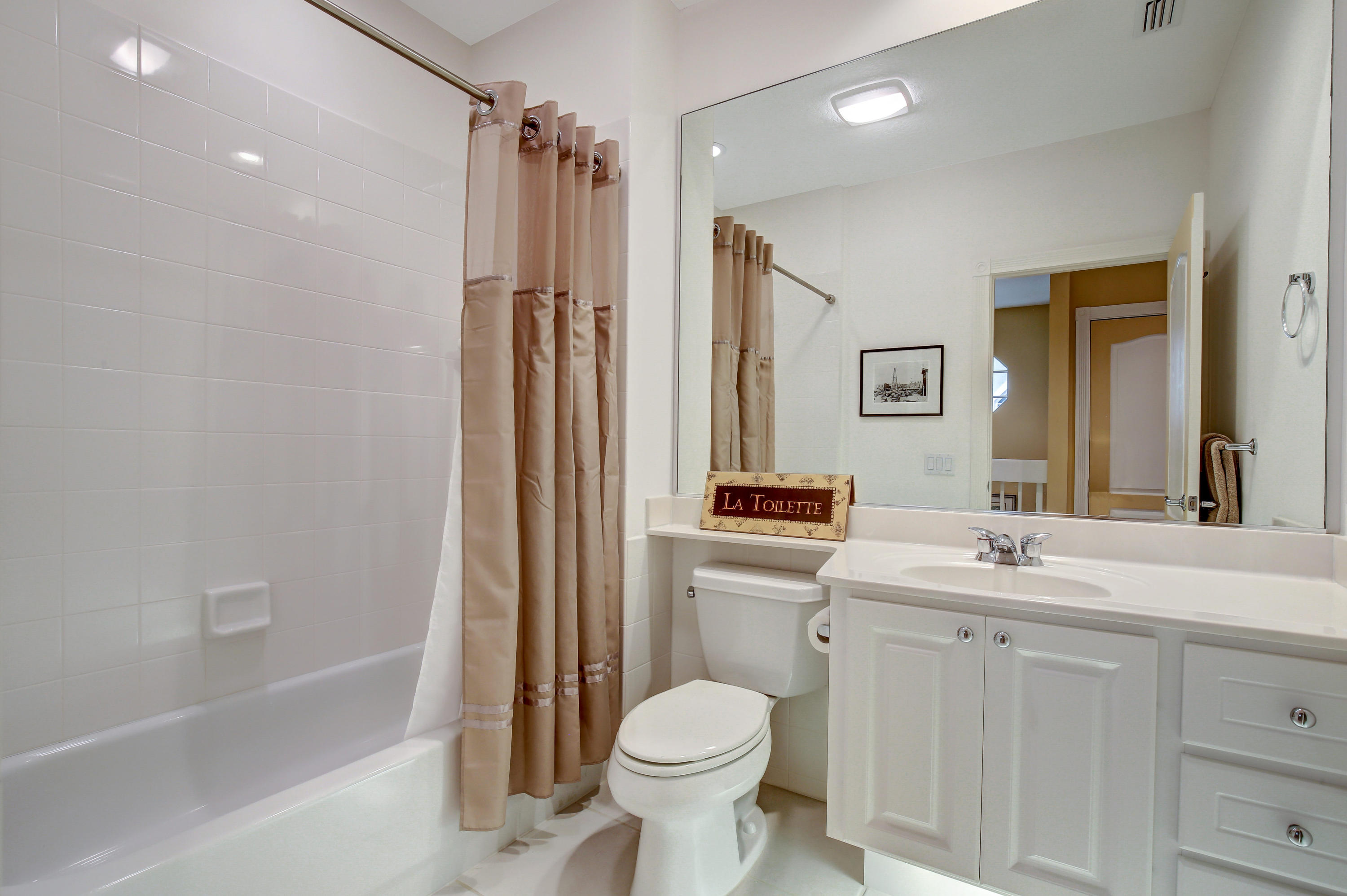 145 Rivinia Drive Jupiter, FL 33458 - Photo 18 of 21 145 Rivinia Dr Abacoa FL 33458-print-018