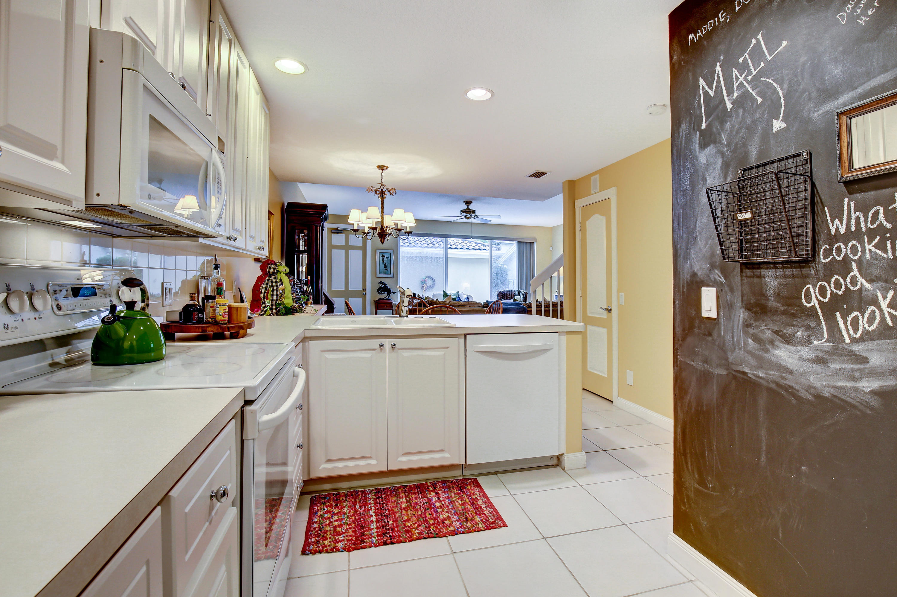 145 Rivinia Drive Jupiter, FL 33458 - Photo 7 of 21 145 Rivinia Dr Abacoa FL 33458-print-007