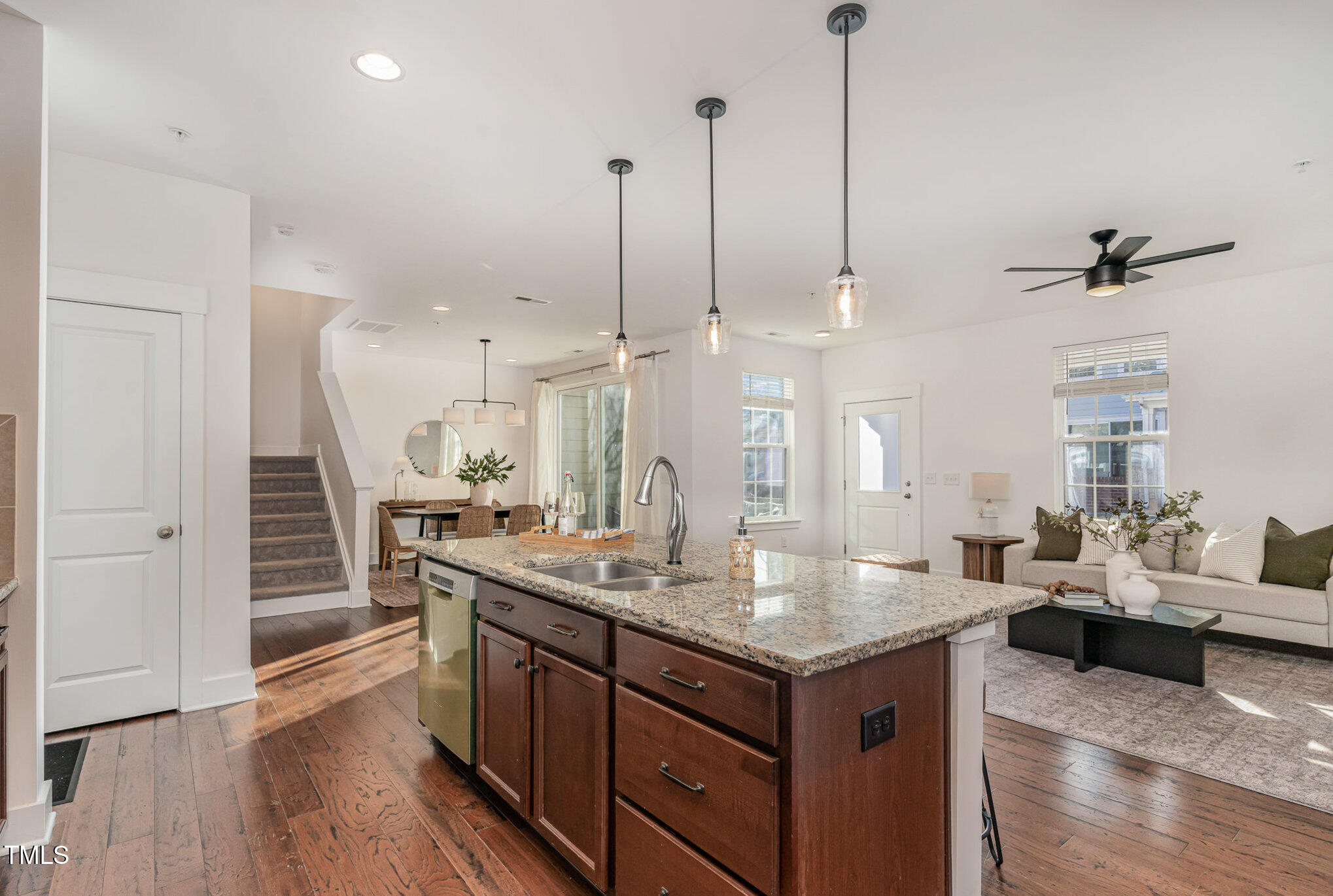 9203 Semana Walk Raleigh, NC 27617 - Photo 11 of 37 Kitchen
