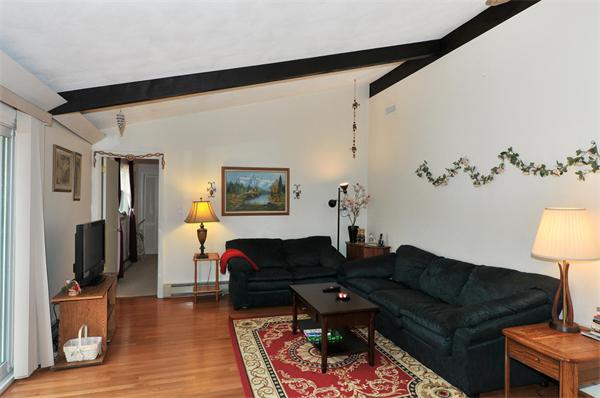 104 Drake Road Burlington, MA 01803 - Photo 8 of 17 Gallery Image 8