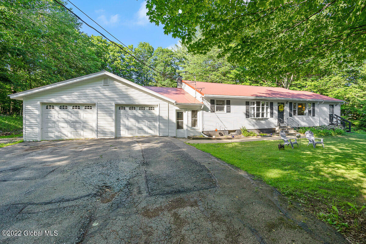 134 Tyrrell Road Mayfield, NY 12117 - Photo 5 of 55 134 Tyrrell Road Mayfield NY 007 MLS