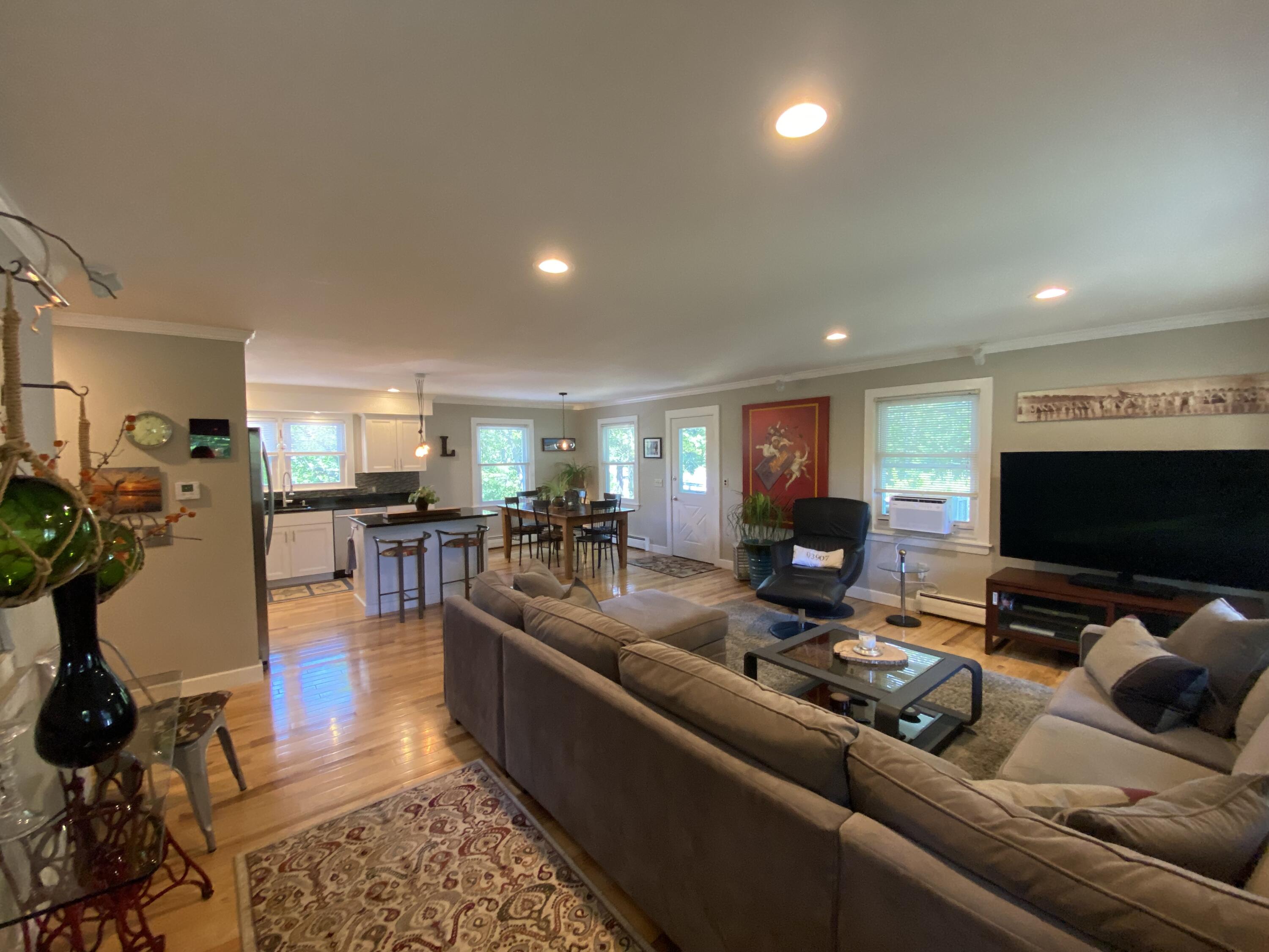 299 Captain Thomas Road Ogunquit, ME 03907 - Photo 3 of 20 IMG_4867