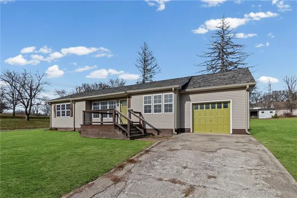 $170,000 | 514 West 3rd St Terrace, Carrollton, MO 64633