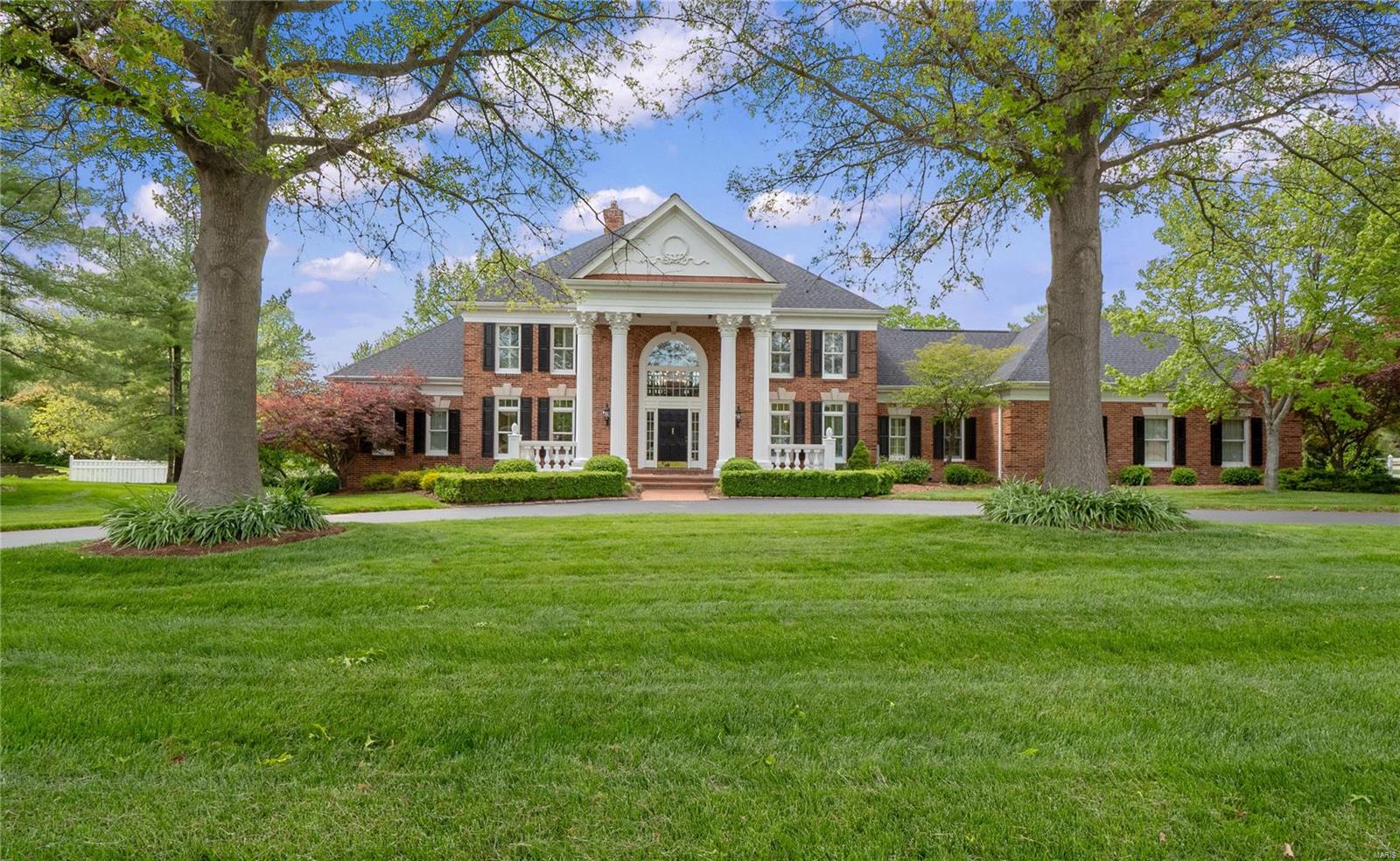 403 Rolling View Road Creve Coeur, MO 63141 - Photo 1 of 25 Gallery Image 1