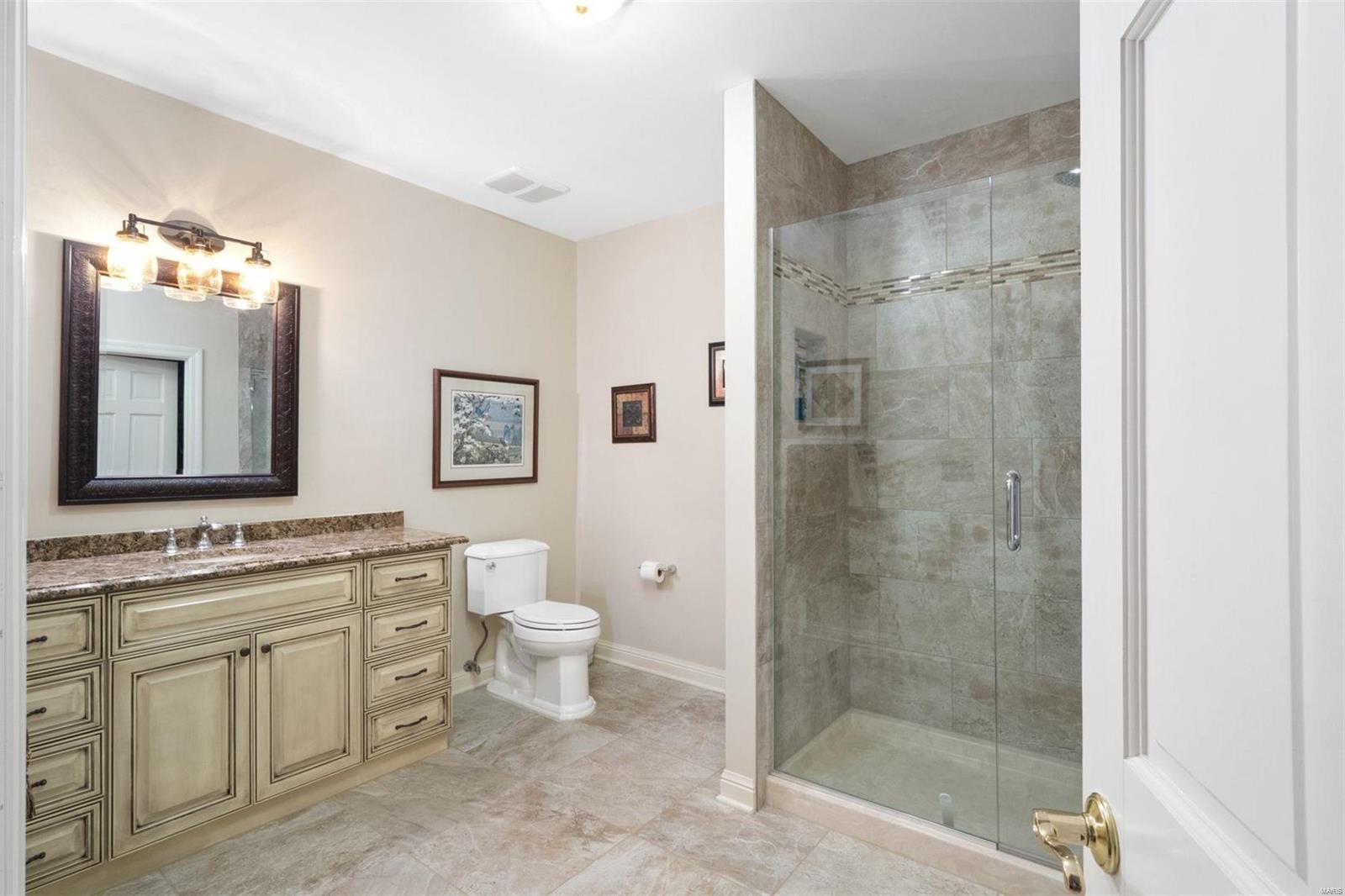 403 Rolling View Road Creve Coeur, MO 63141 - Photo 21 of 25 Gallery Image 21