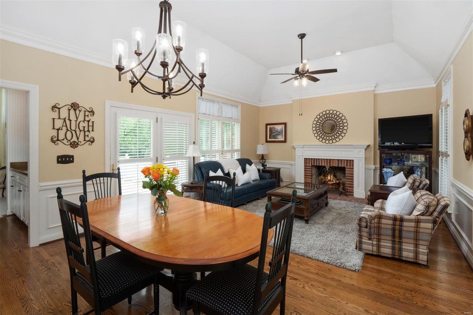 403 Rolling View Road Creve Coeur, MO 63141 - Photo 10 of 25 Gallery Image 10