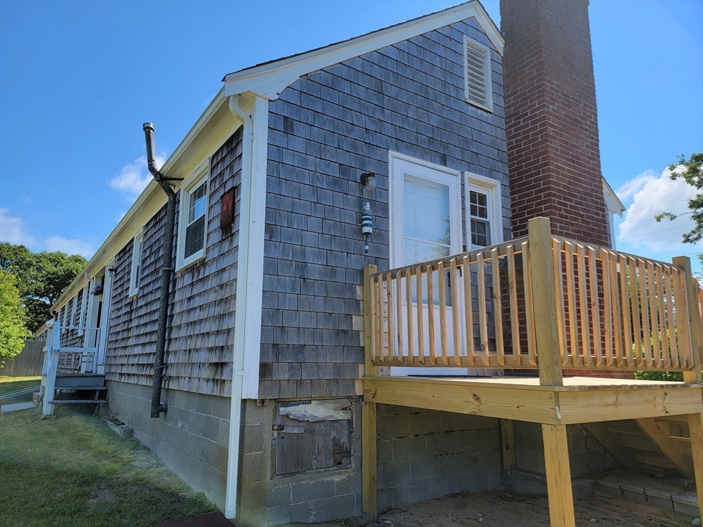 25-27 Merrymount Road Yarmouth, MA 02673 - Photo 11 of 34 Gallery Image 11