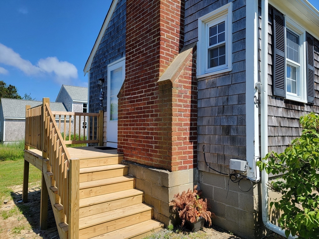 25-27 Merrymount Road Yarmouth, MA 02673 - Photo 3 of 34 Gallery Image 3