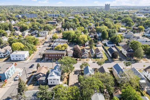 $175,000 | 2110 4th Street Northeast, Minneapolis, MN 55418