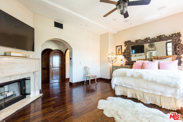 11937 Sunset Boulevard, Unit 12 Los Angeles, CA 90049 - Photo 11 of 27