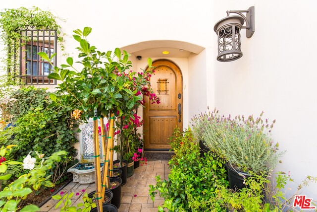 11937 Sunset Boulevard, Unit 12 Los Angeles, CA 90049 - Photo 23 of 27