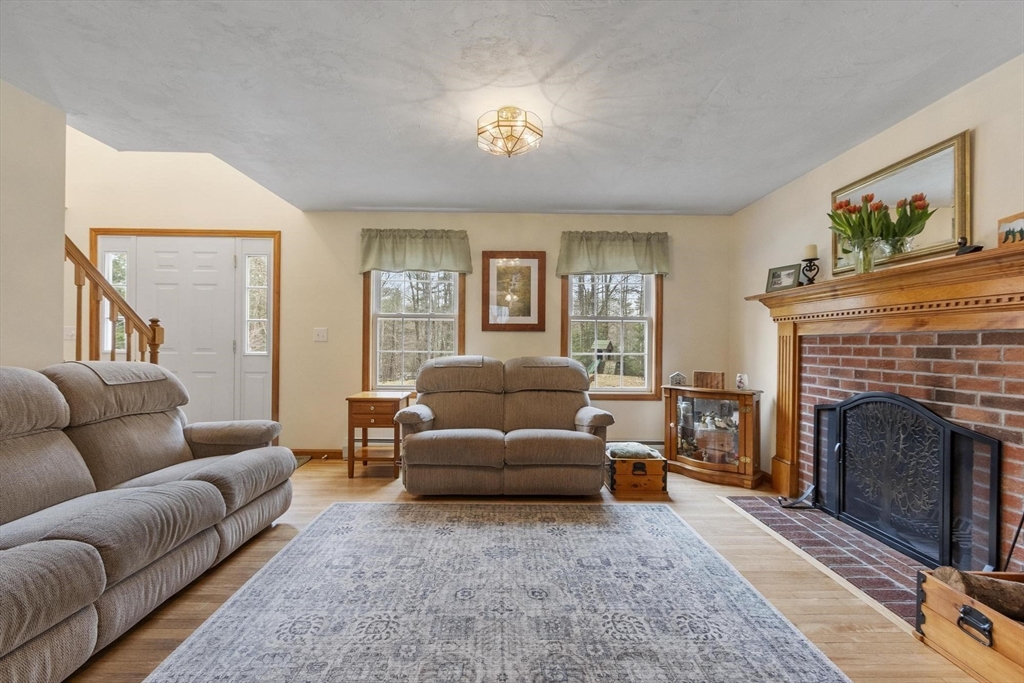 75 Nash Road Ashby, MA 01431 - Photo 9 of 42