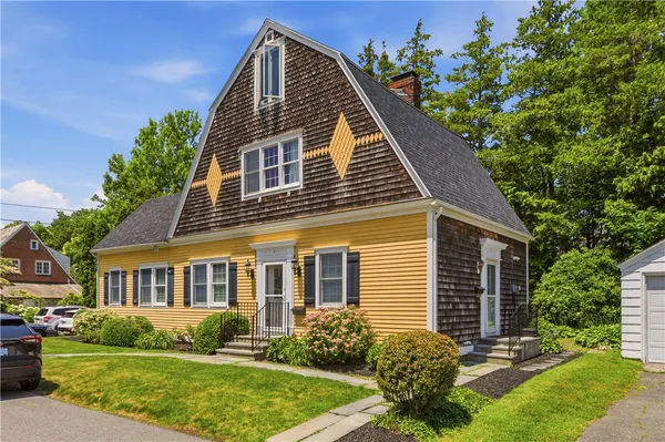 $3,500 | 4 Red Cross Terrace, Newport, RI 02840