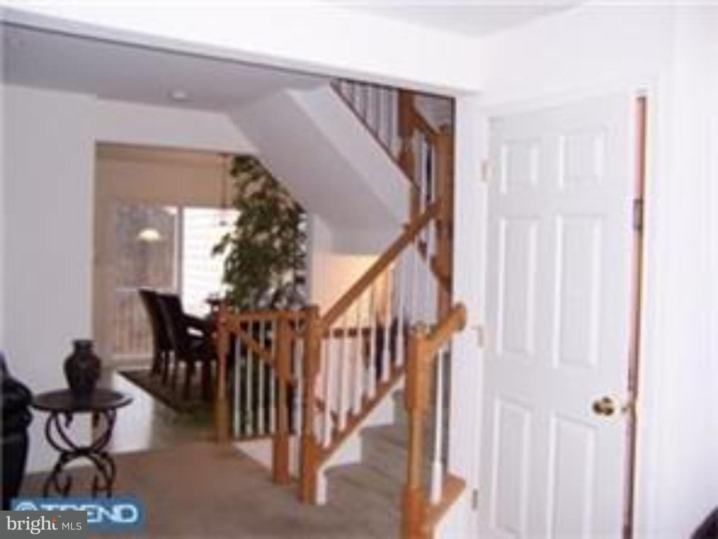 1801 Orchard View Road Reading, PA 19606 - Photo 3 of 23 Foyer