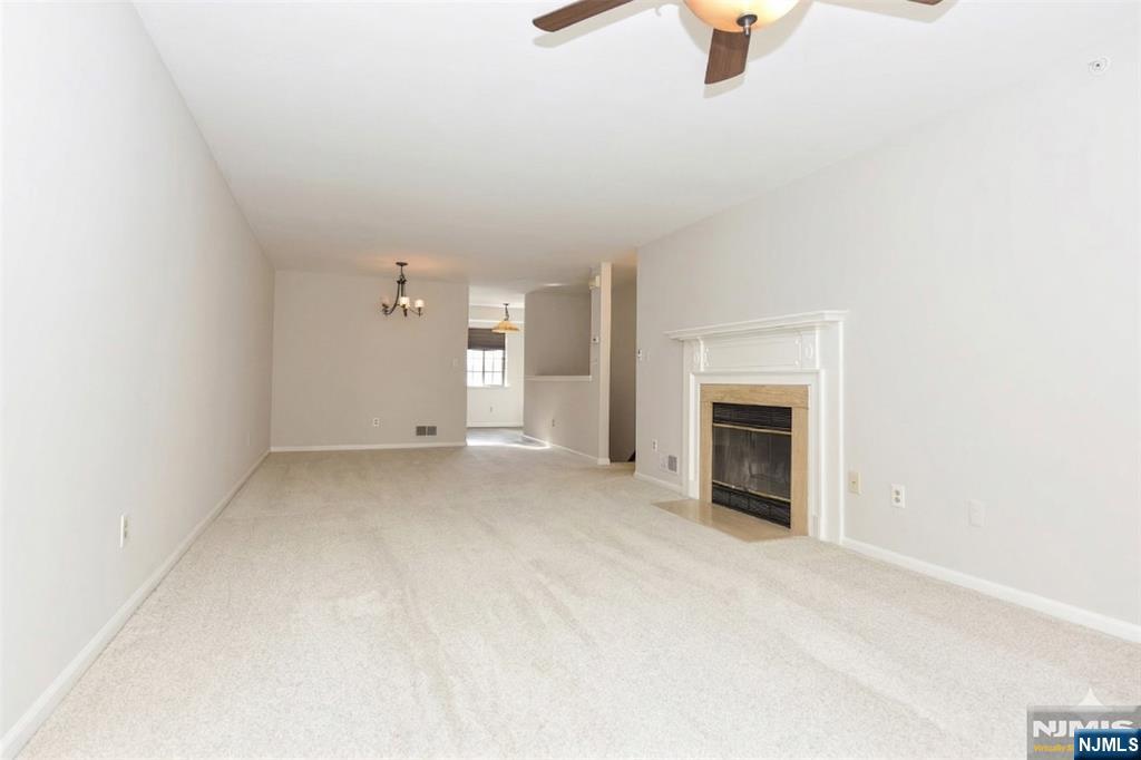 3707 Mark Twain Way Mahwah, NJ 07430 - Photo 6 of 27