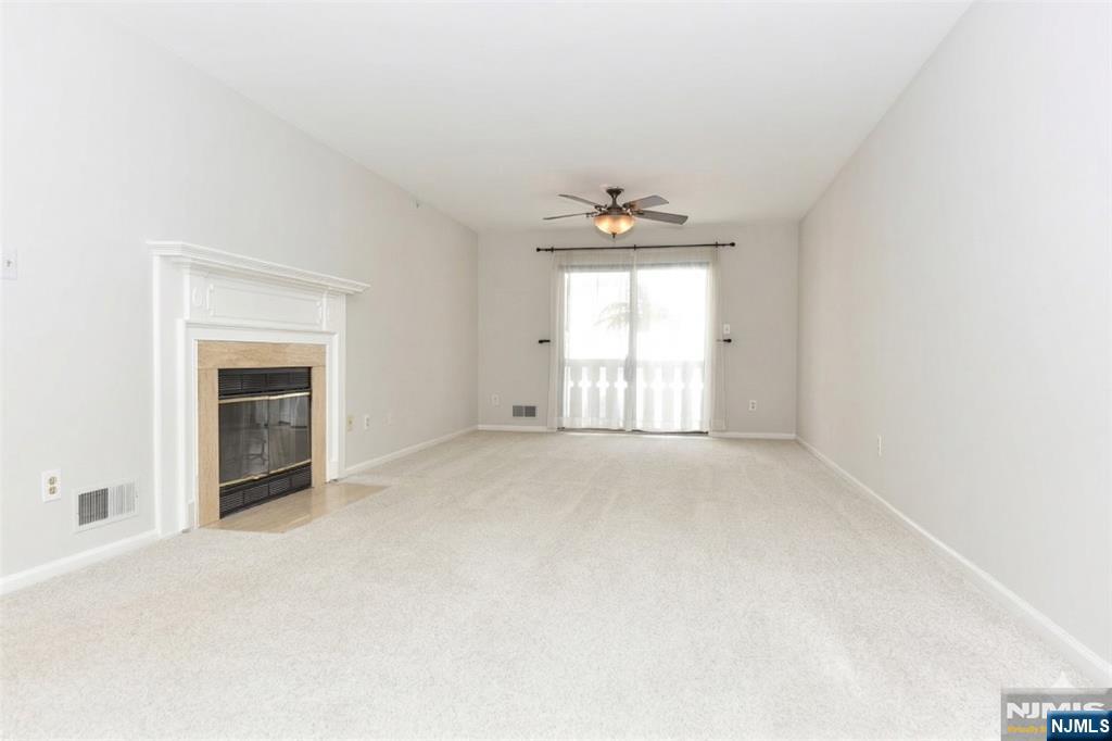 3707 Mark Twain Way Mahwah, NJ 07430 - Photo 8 of 27