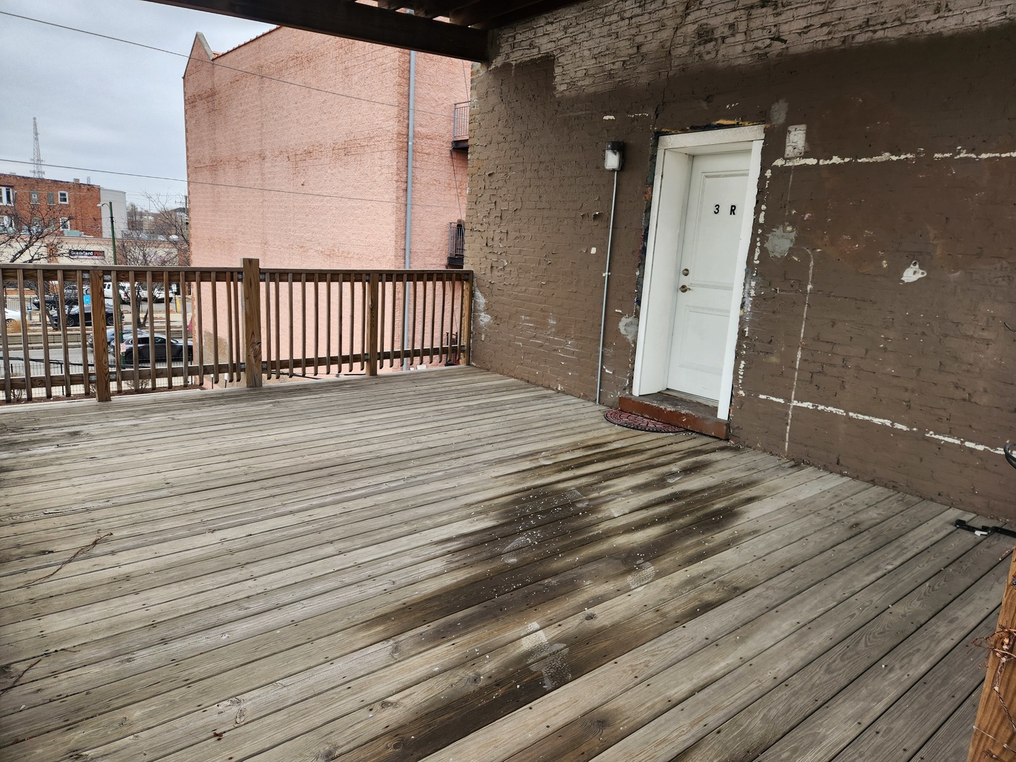 2347 West Taylor Street, Unit 3R Chicago, IL 60612 - Photo 7 of 9 a view of a terrace