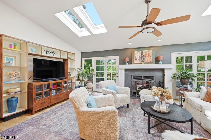 38 West Main Street Mendham, NJ 07945 - Photo 16 of 44